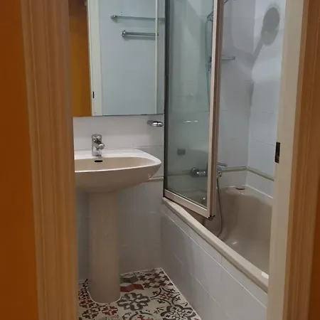 Apartment Penthouse Mit Drei Schlafzimmern In Der Naehe Von Natuerlichen Schwimmbaedern Torrevieja